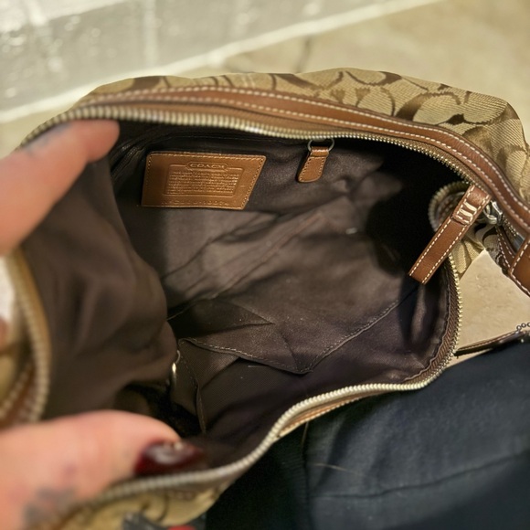 Vintage Coach Signature Shoulder Hobo Bag - Picture 3 of 6